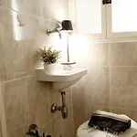 The Boards House On - House Or Master Bedroom Only Dorio