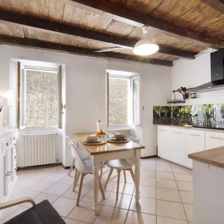 The Boards House On - House Or Master Bedroom Only Feriehus *