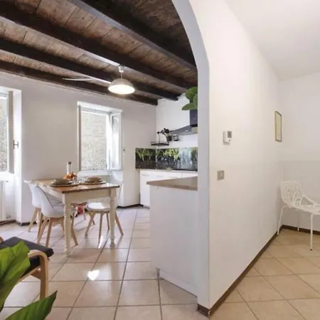 Holiday home The Boards House On - House Or Master Bedroom Only Dorio