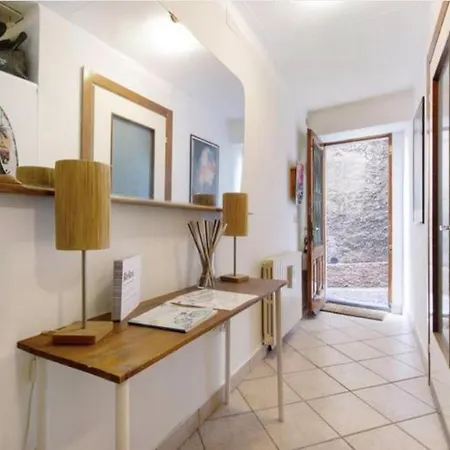 The Boards House On - House Or Master Bedroom Only Dorio