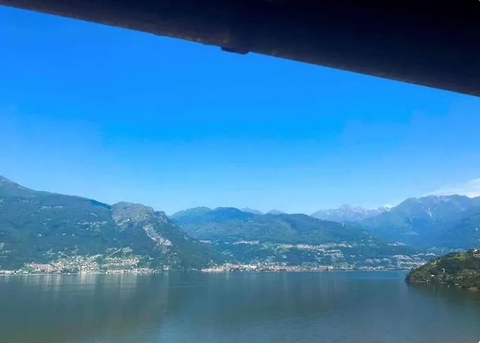 The Boards House On - House Or Master Bedroom Only *