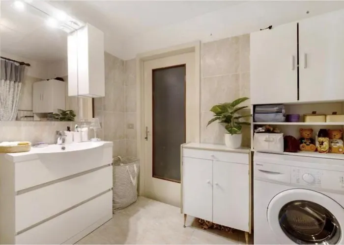 The Boards House On - House Or Master Bedroom Only * Dorio