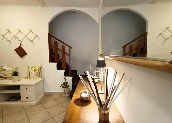 The Boards House On - House Or Master Bedroom Only *