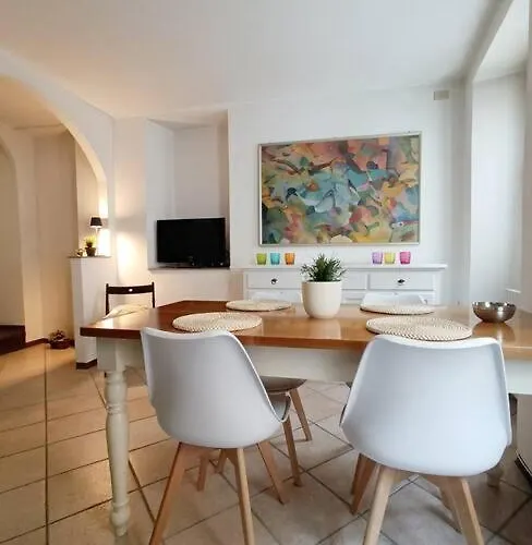 The Boards House On - House Or Master Bedroom Only