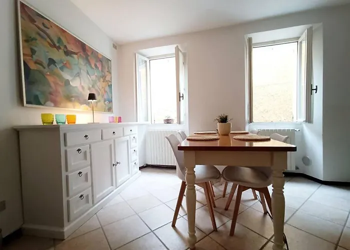 The Boards House On - House Or Master Bedroom Only *