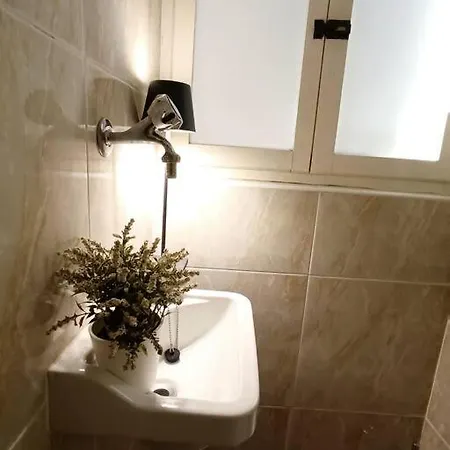 The Boards House On - House Or Master Bedroom Only *