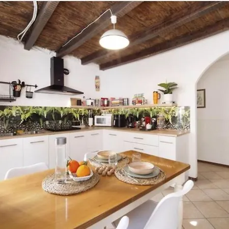 The Boards House On - House Or Master Bedroom Only *